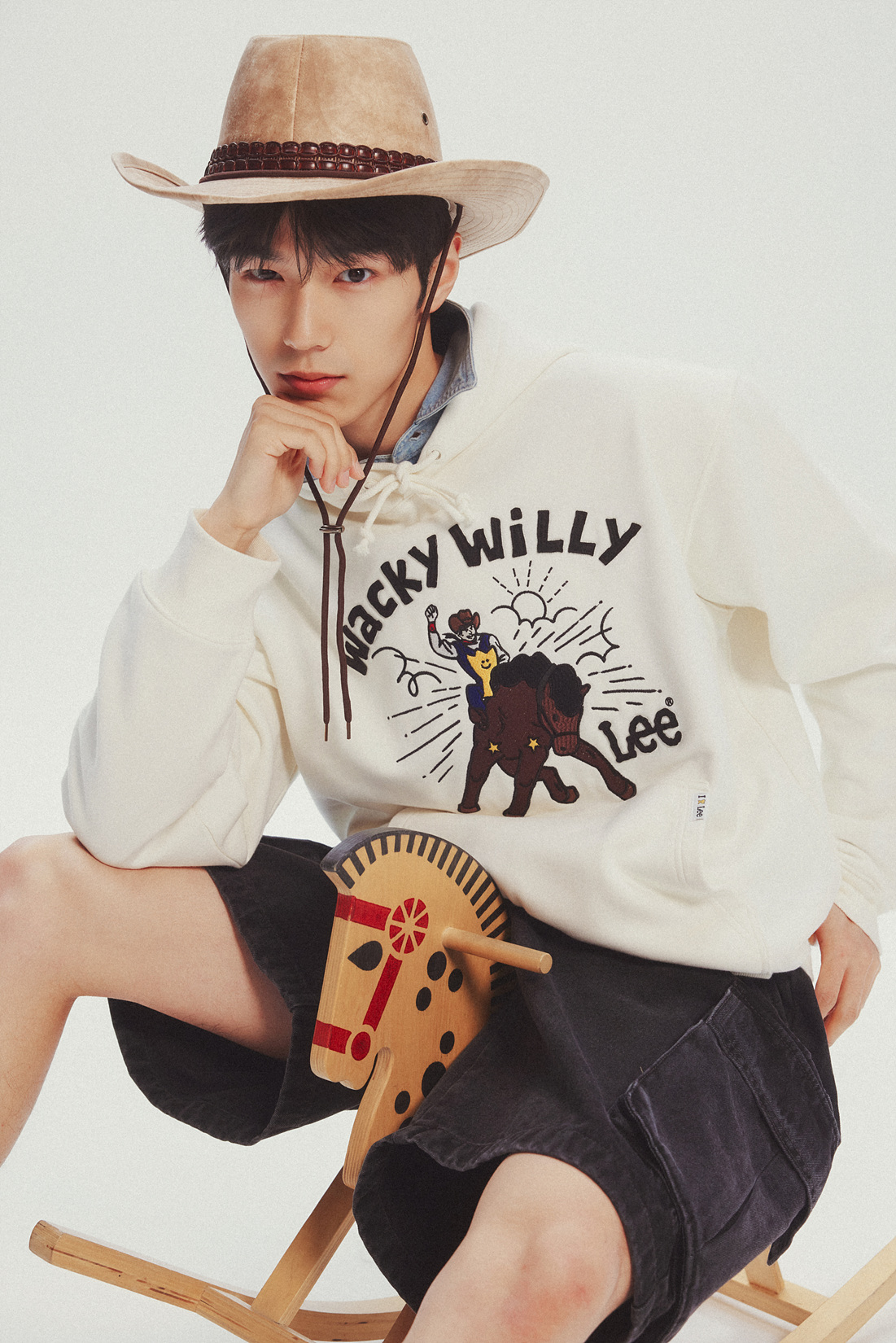 와키윌리, 데님 브랜드 리와 함께한 협업 컬렉션 공개 1119-Image